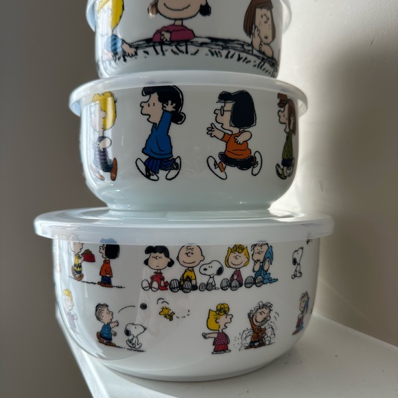 Peanuts Snoopy Ceramic Bowls with Vent New Tupperware - Picture 5 of 8